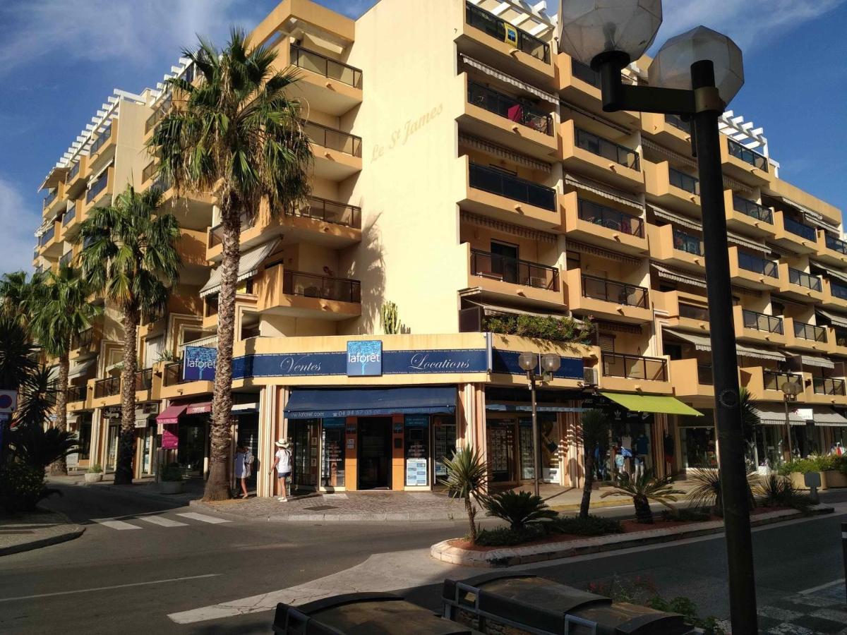 Residence Le St James Le Lavandou Exterior photo